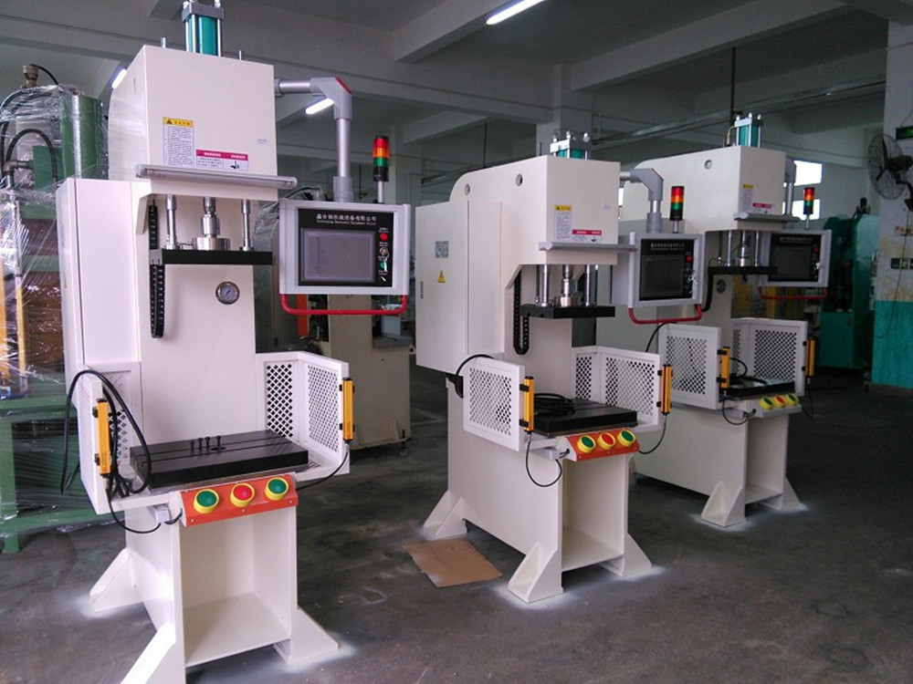 XHL-107SF單柱伺服液壓機(jī) 耐用可靠 低噪音 安全合規(guī)